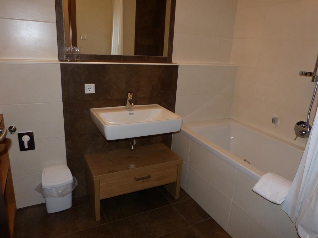 Apartman Fuerth Капрун Номер фото